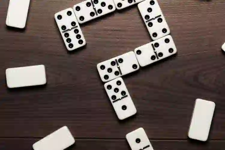 Lưu ý khi chơi Domino là gì