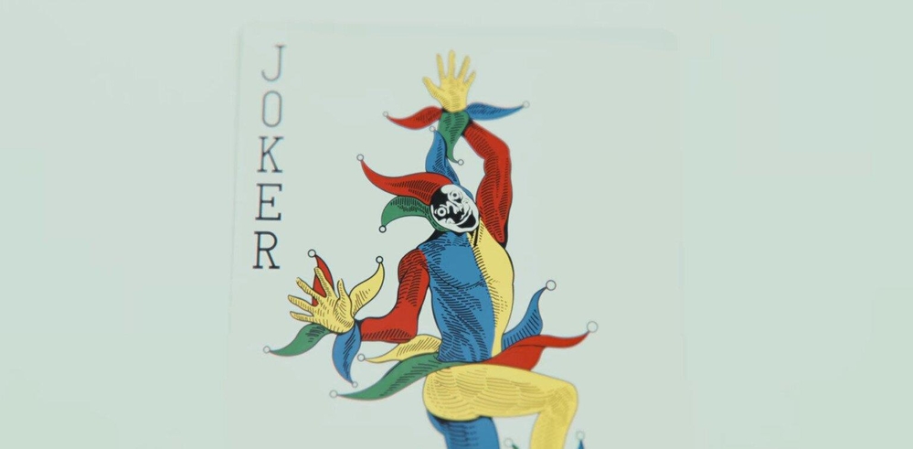 Bất kỳ bộ bài tây 52 lá nào cũng không thể thiếu sự góp mặt của 2 quân bài joker